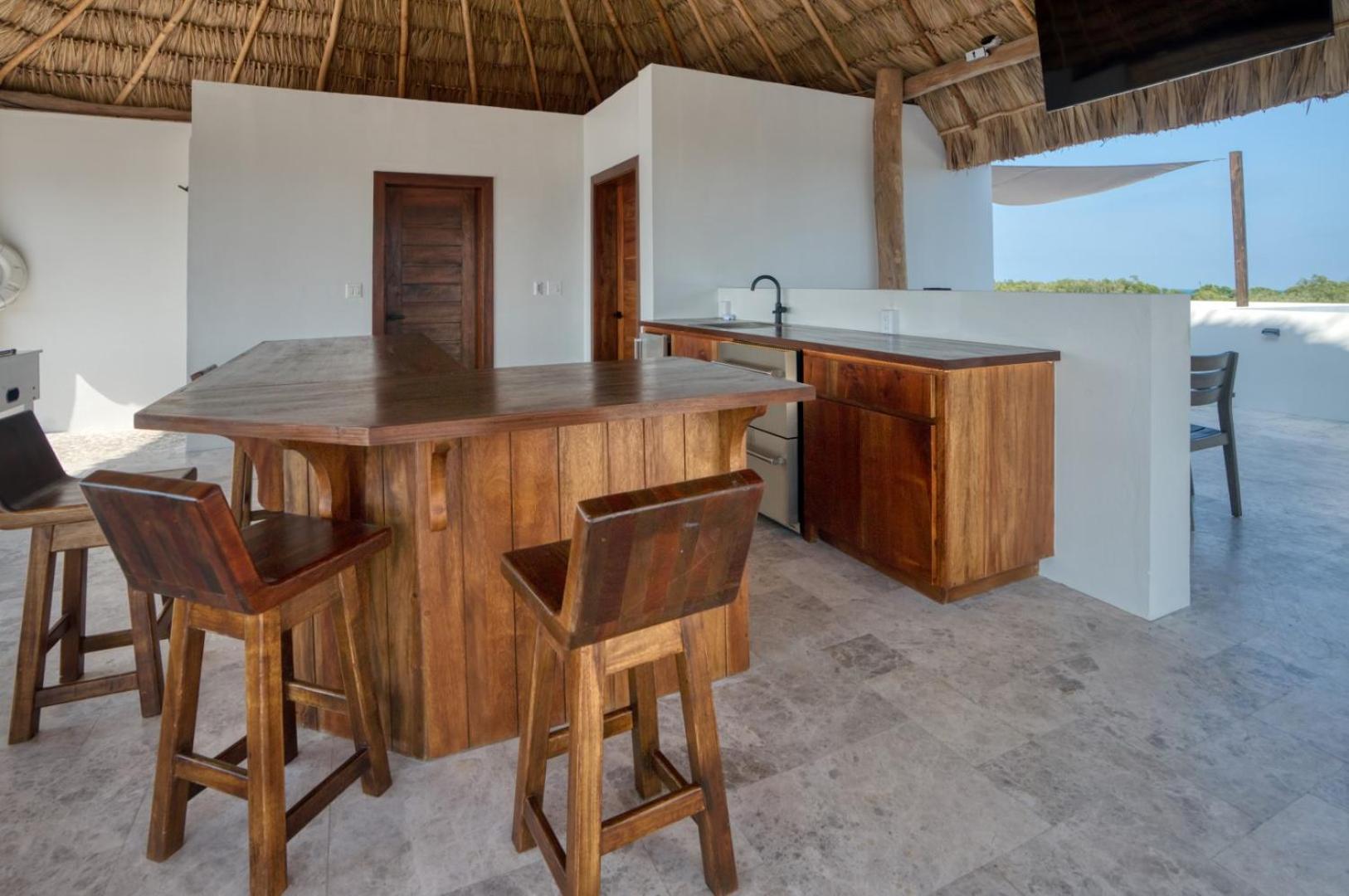 New Oceanfront 5 Bedroom Private Island Villa *