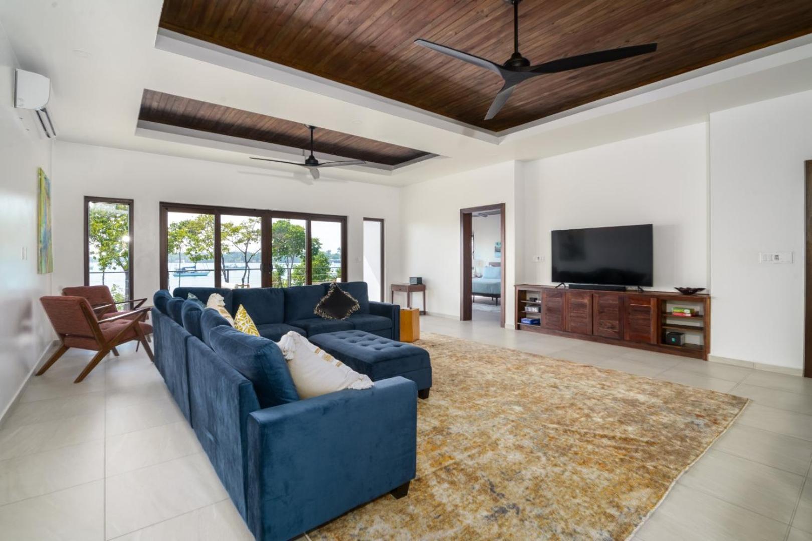Villa New Oceanfront 5 Bedroom Private Island
