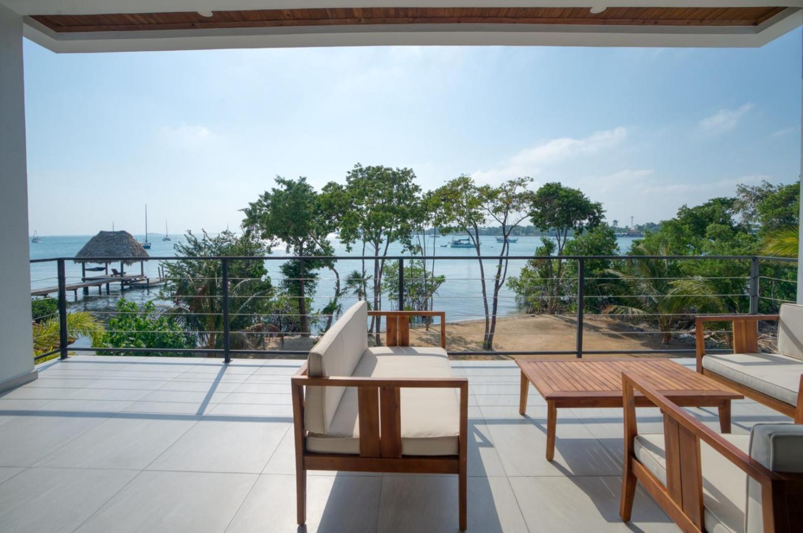 Villa New Oceanfront 5 Bedroom Private Island Placencia