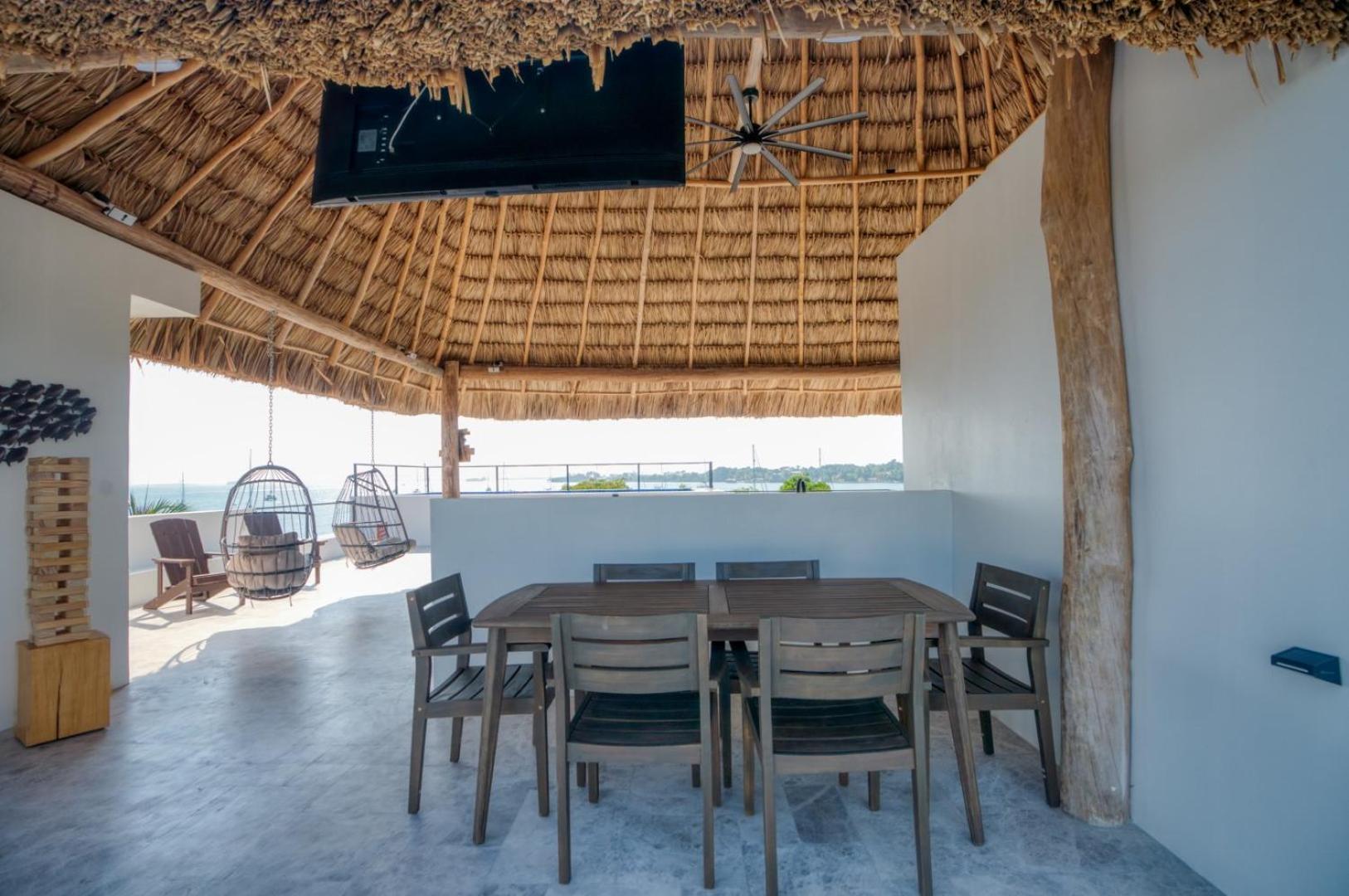 New Oceanfront 5 Bedroom Private Island Villa *