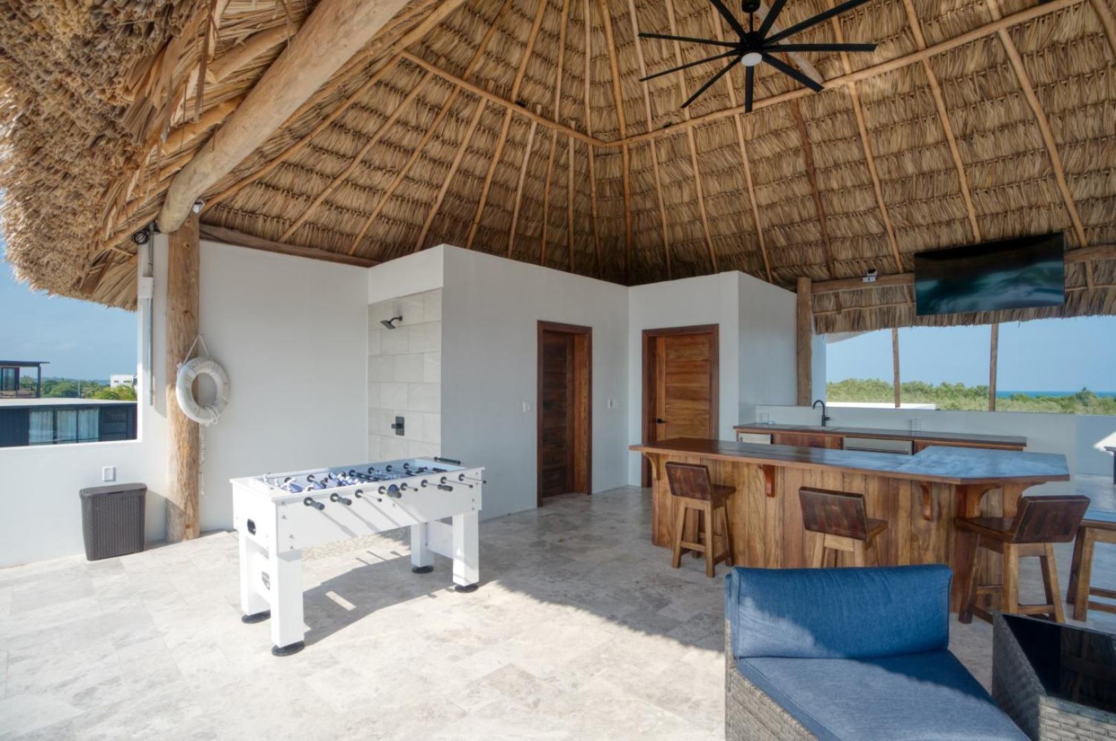 Villa New Oceanfront 5 Bedroom Private Island Placencia