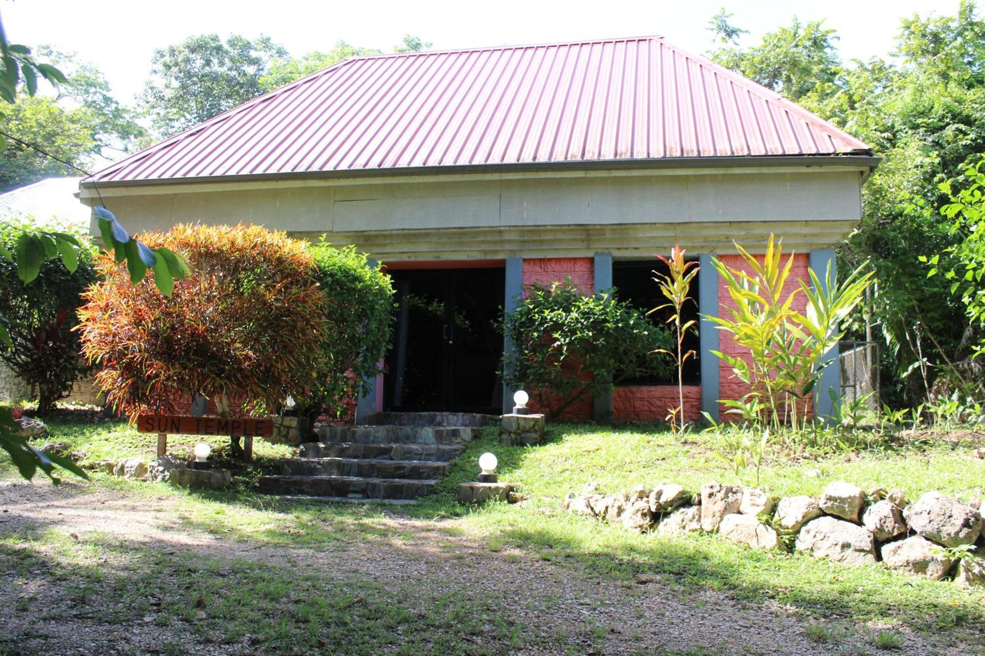 Resort Calico Jack's Sayab Camp