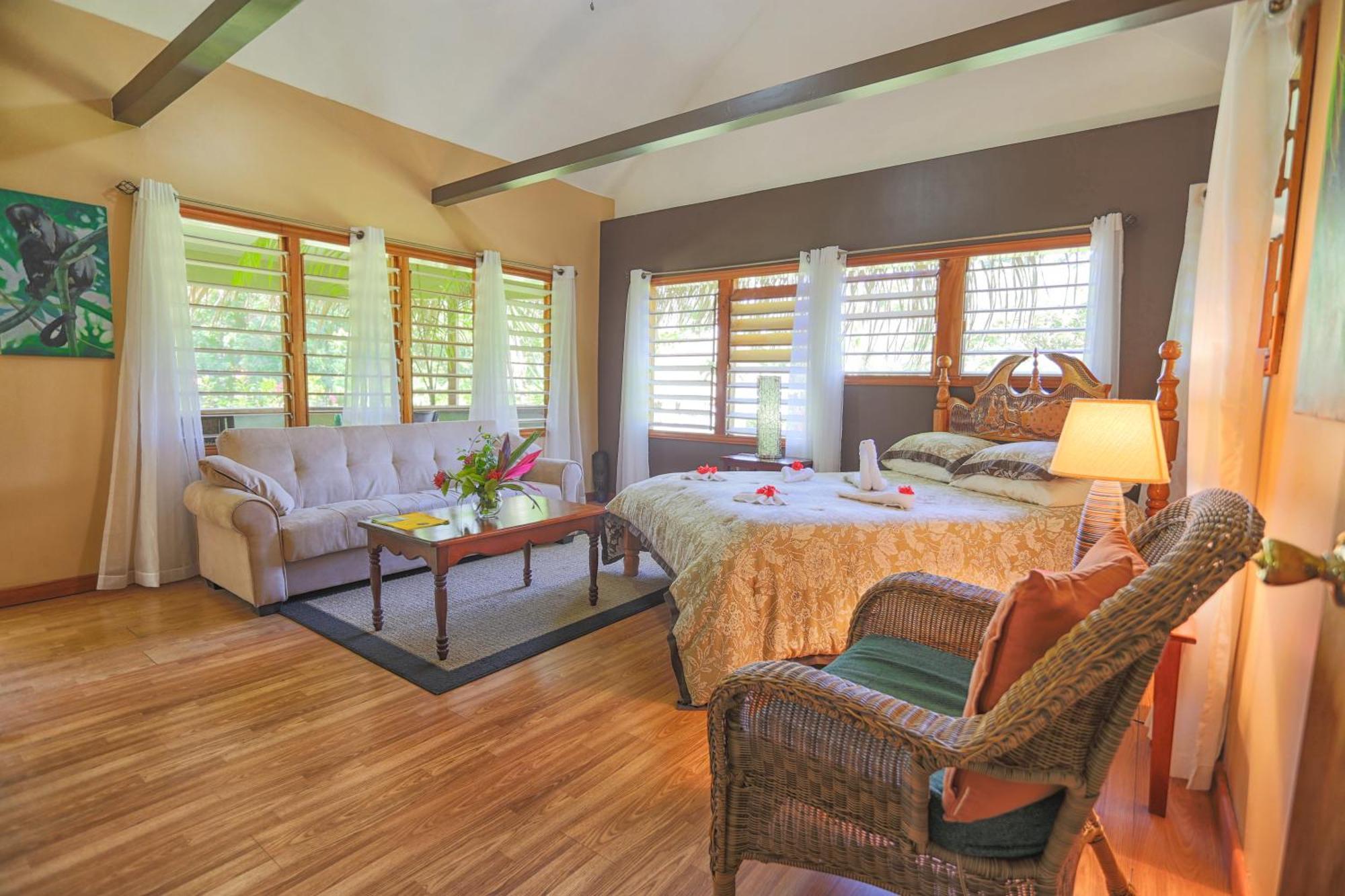 Bocawina Rainforest Resort Hopkins