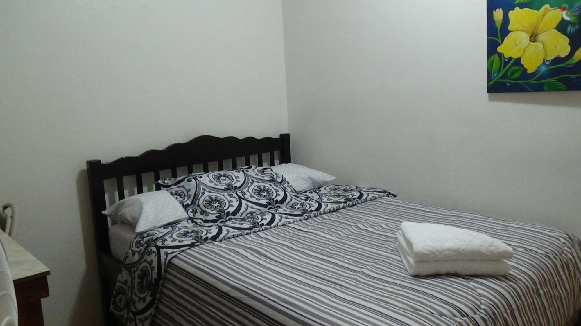 Hacienda Tropical Guest house