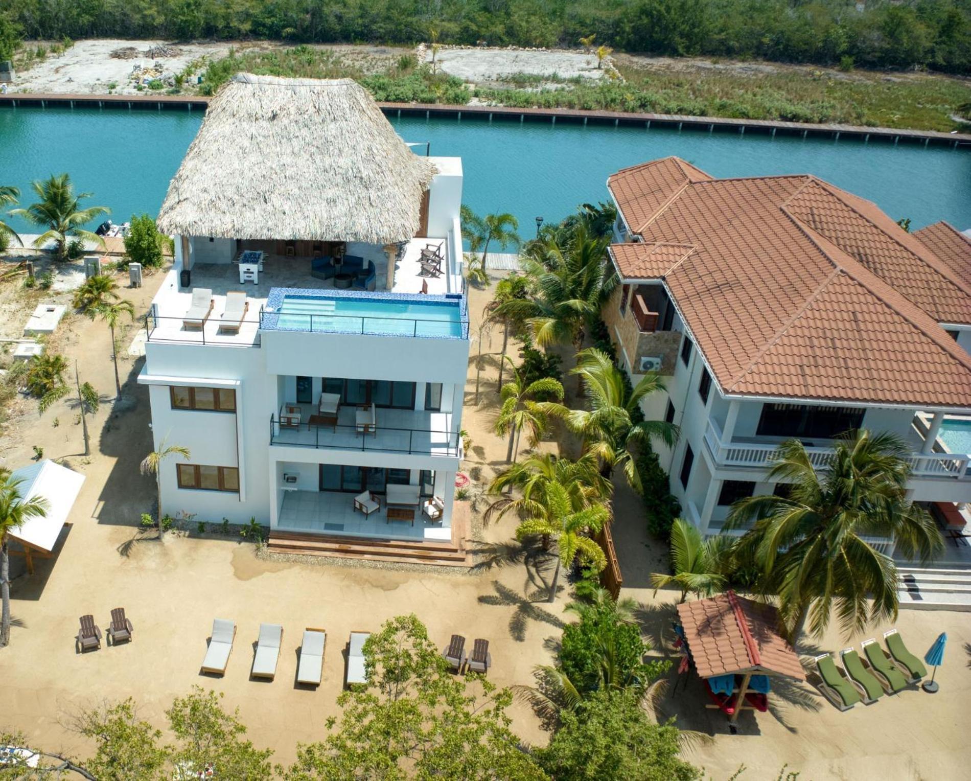 New Oceanfront 5 Bedroom Private Island