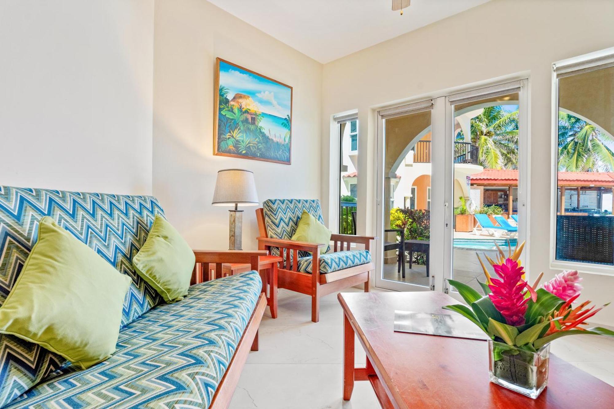 Sunbreeze Hotel 4*