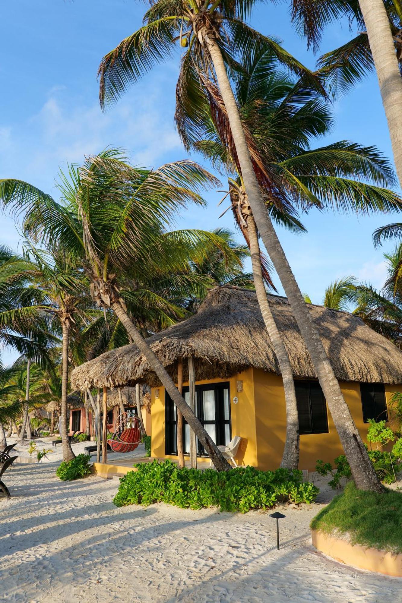 Resort Matachica And 4*