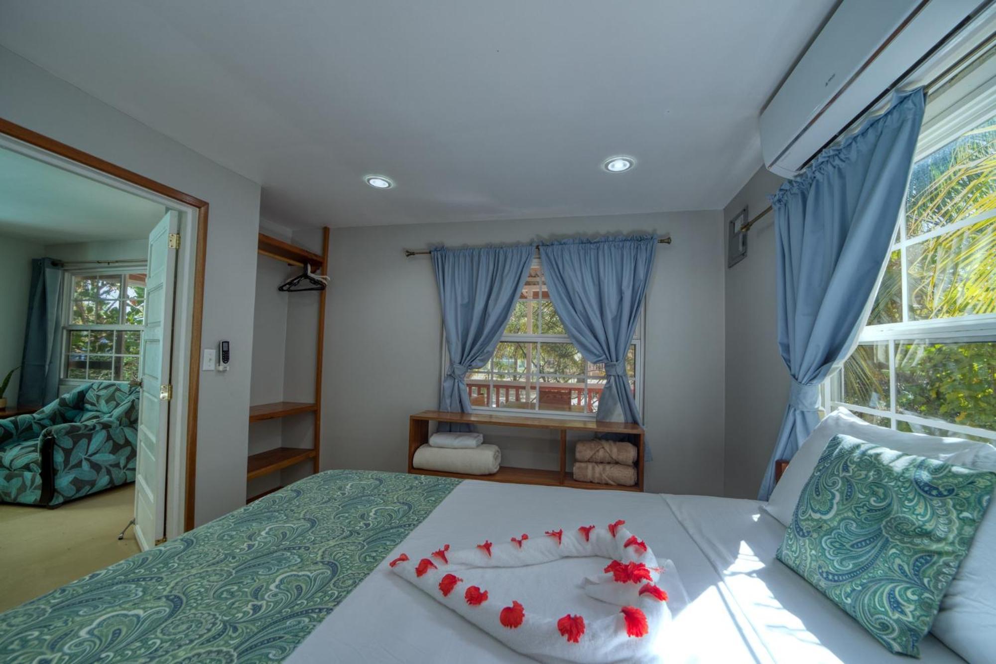Hotel Placencia Villas