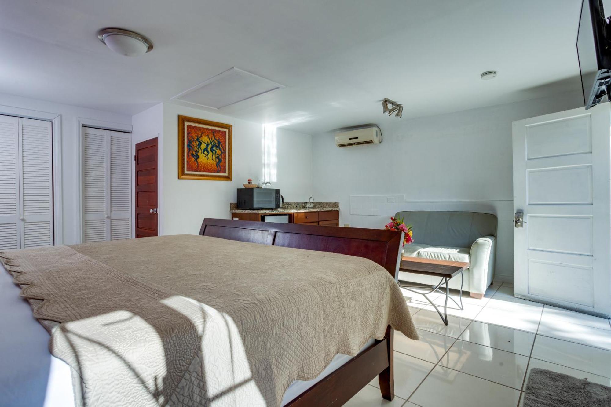 Resort Harbour View Boutique & Yoga Retreat *