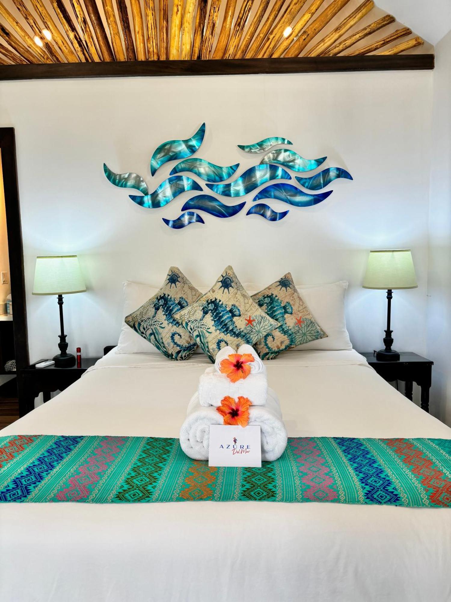 Azure Del Mar Inn Maya Beach