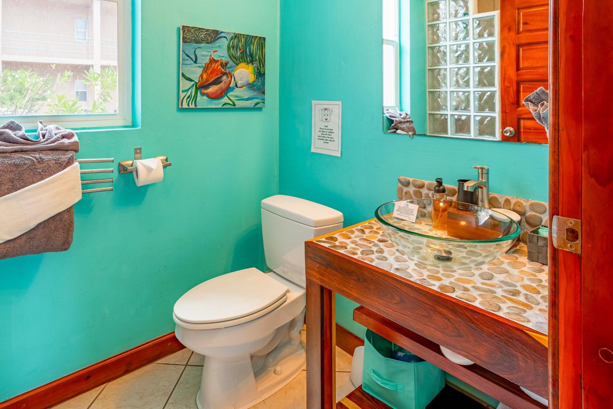 F101 Mara Laguna * San Pedro (Ambergris Caye)