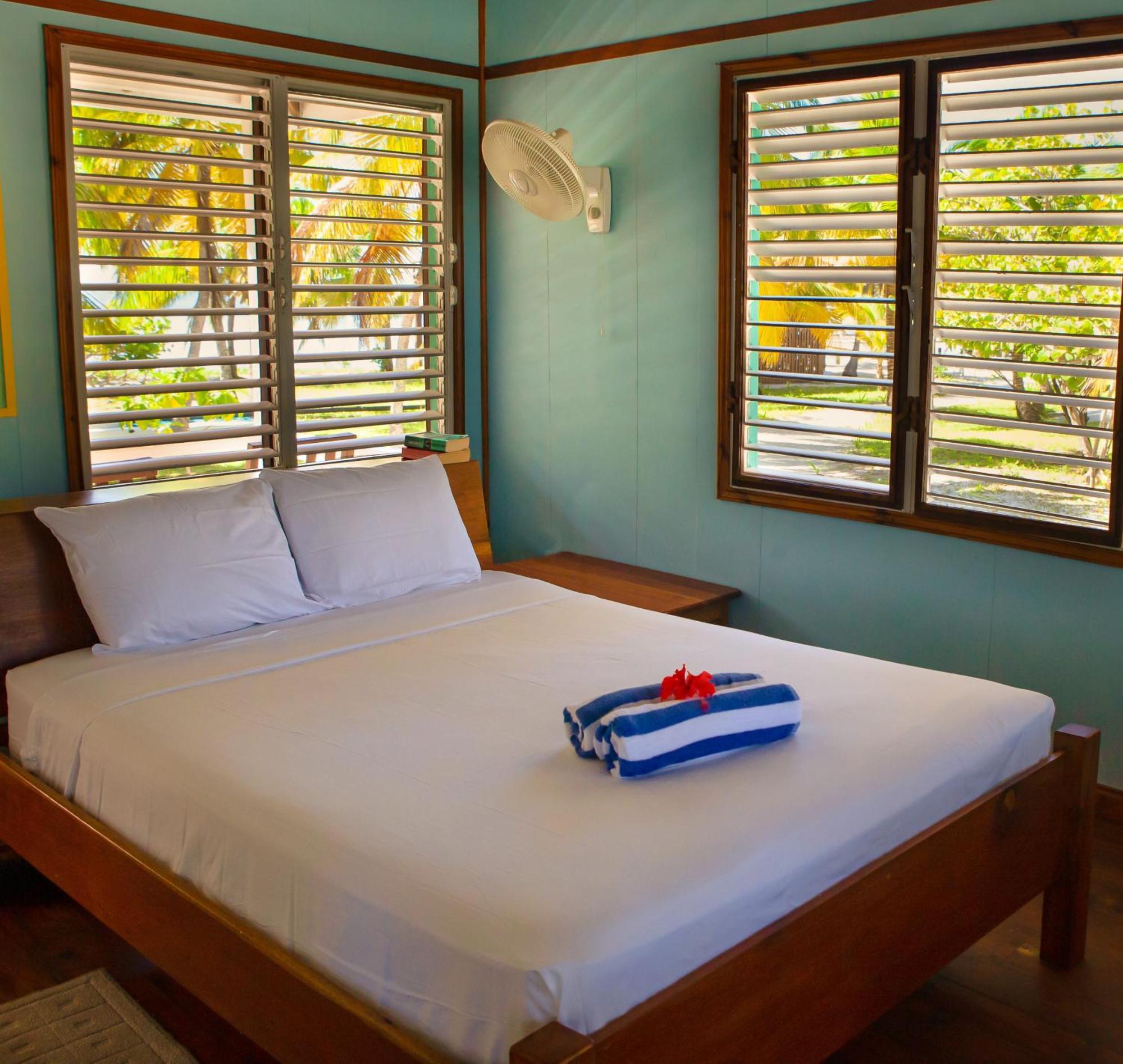 Pelican South Water Caye 4* Dangriga