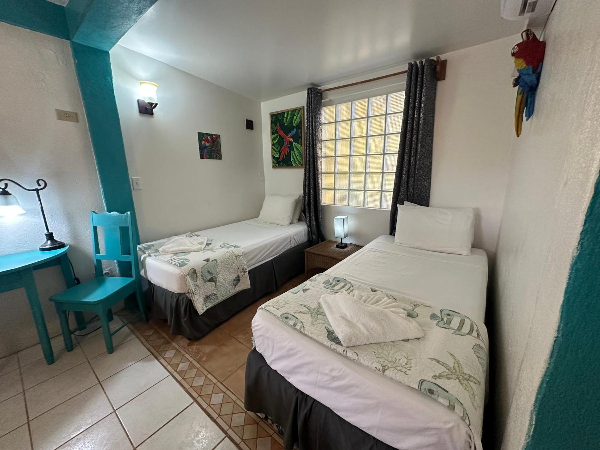 Seasons Belize Guest house Hopkins