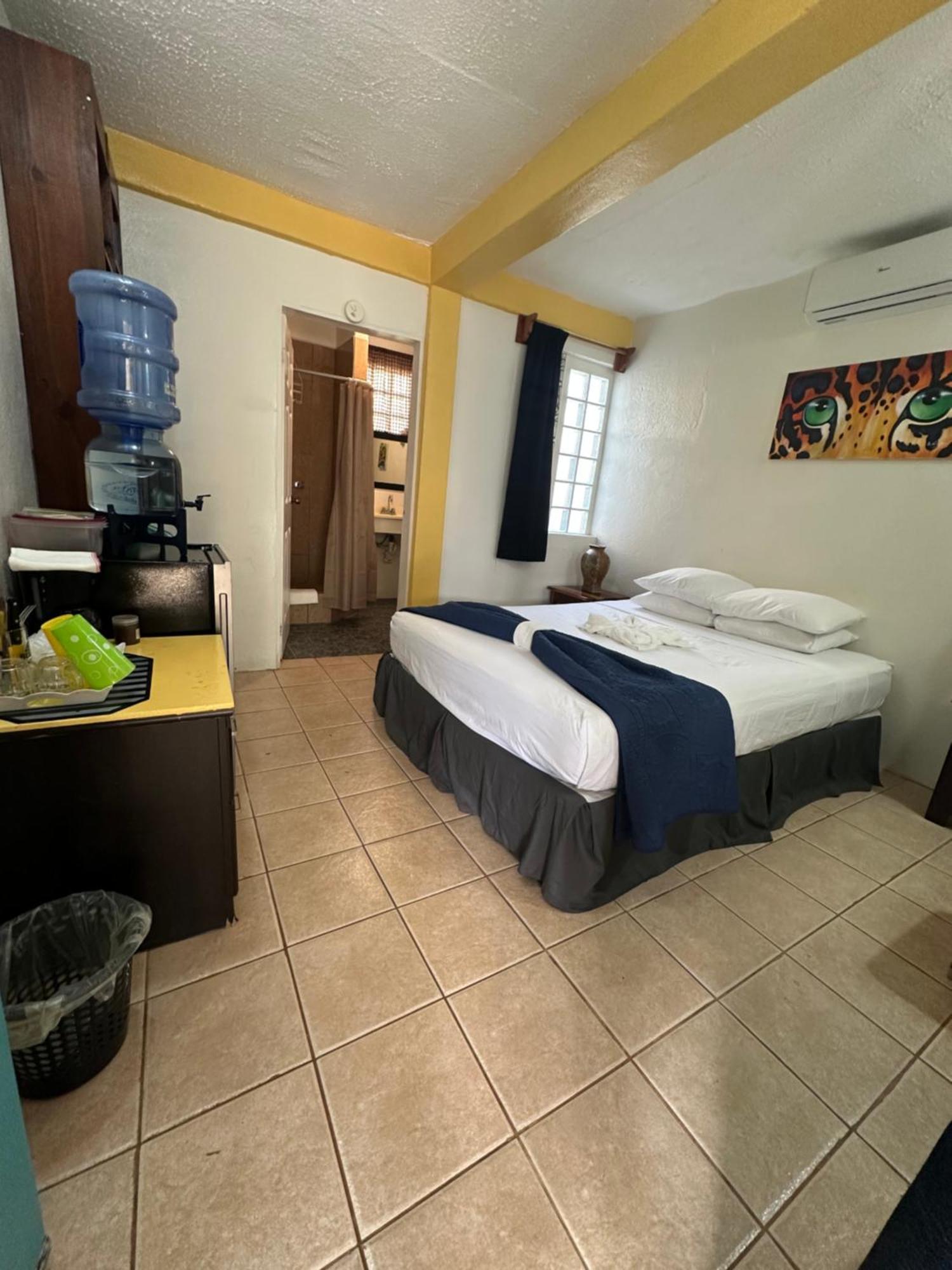 Seasons Belize Guest house Hopkins