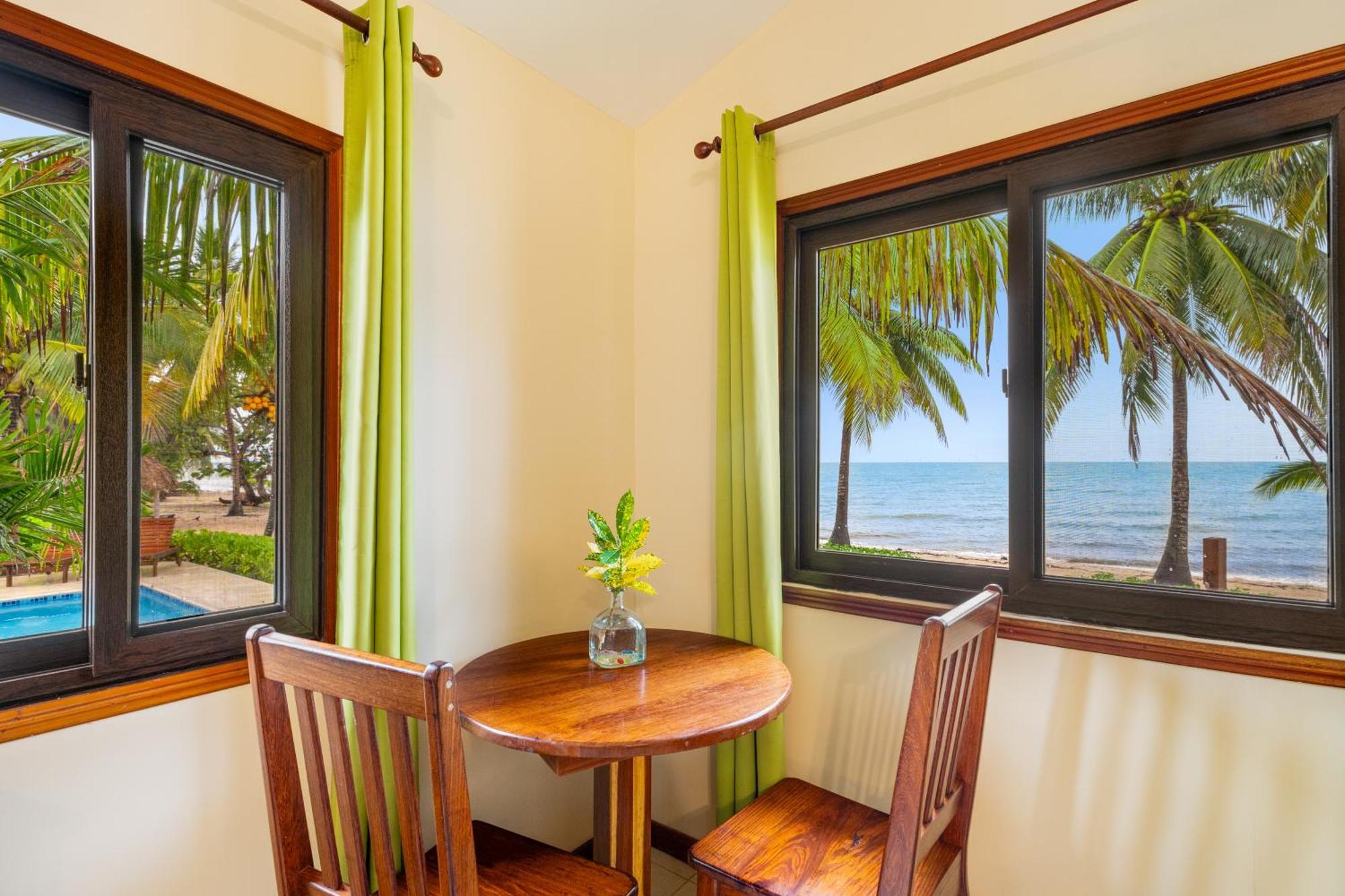 Guest house Coconut Row Boutique 4*