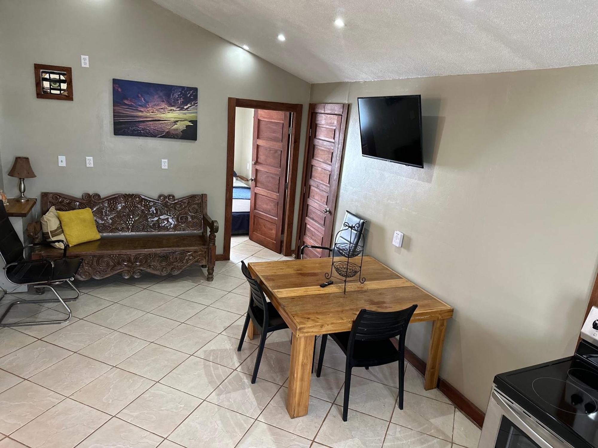 Guest house Seasons Belize