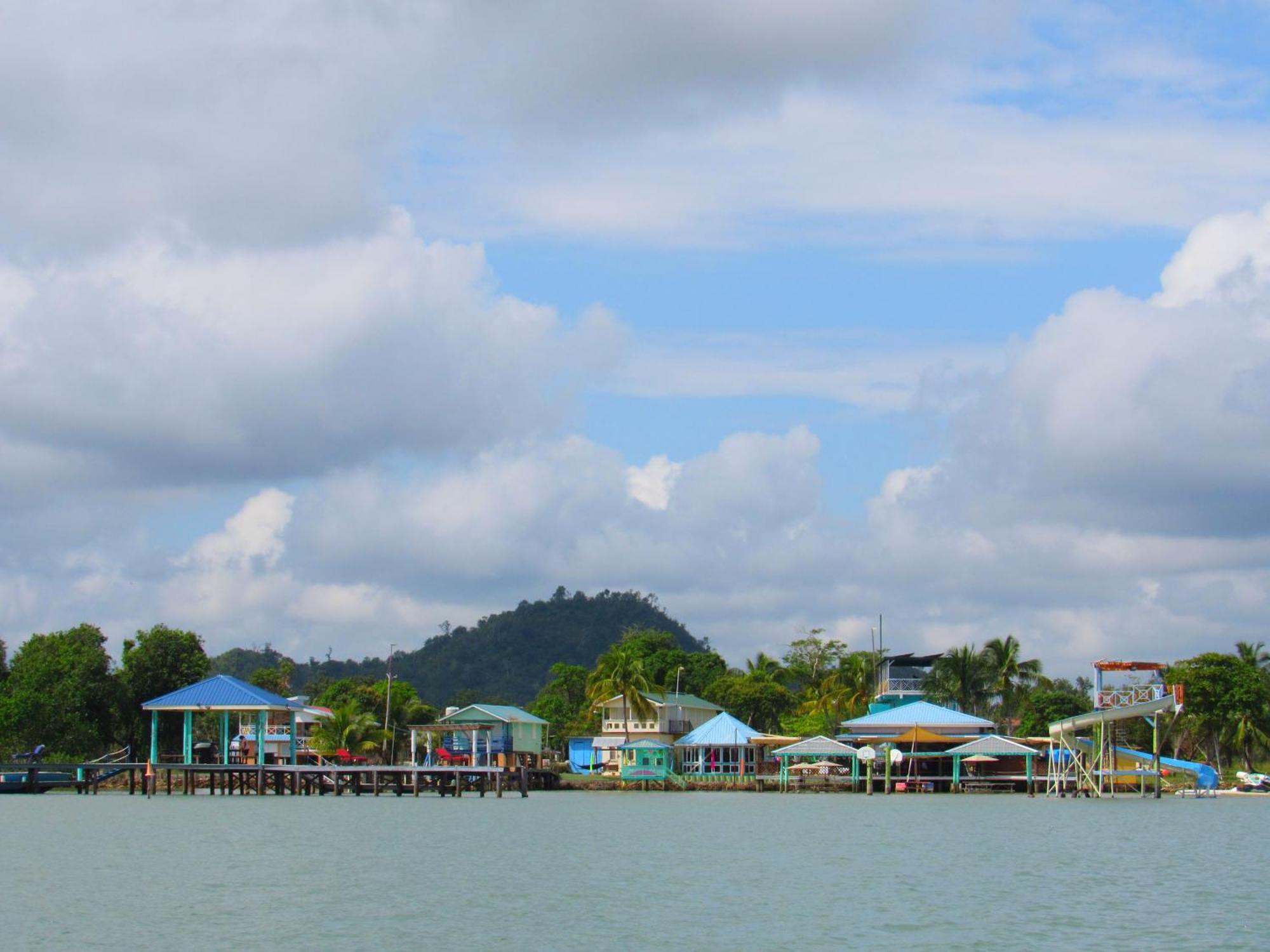 Daphne's Lagoon Resort