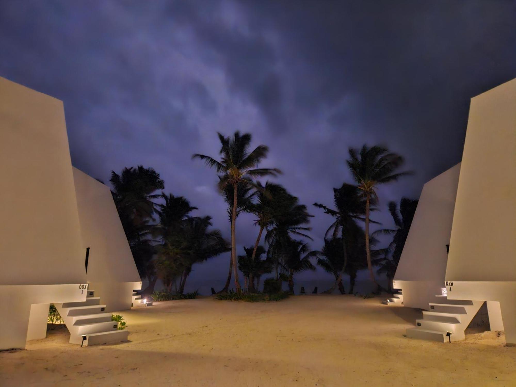 Resort Sand And Sky Basil Jones