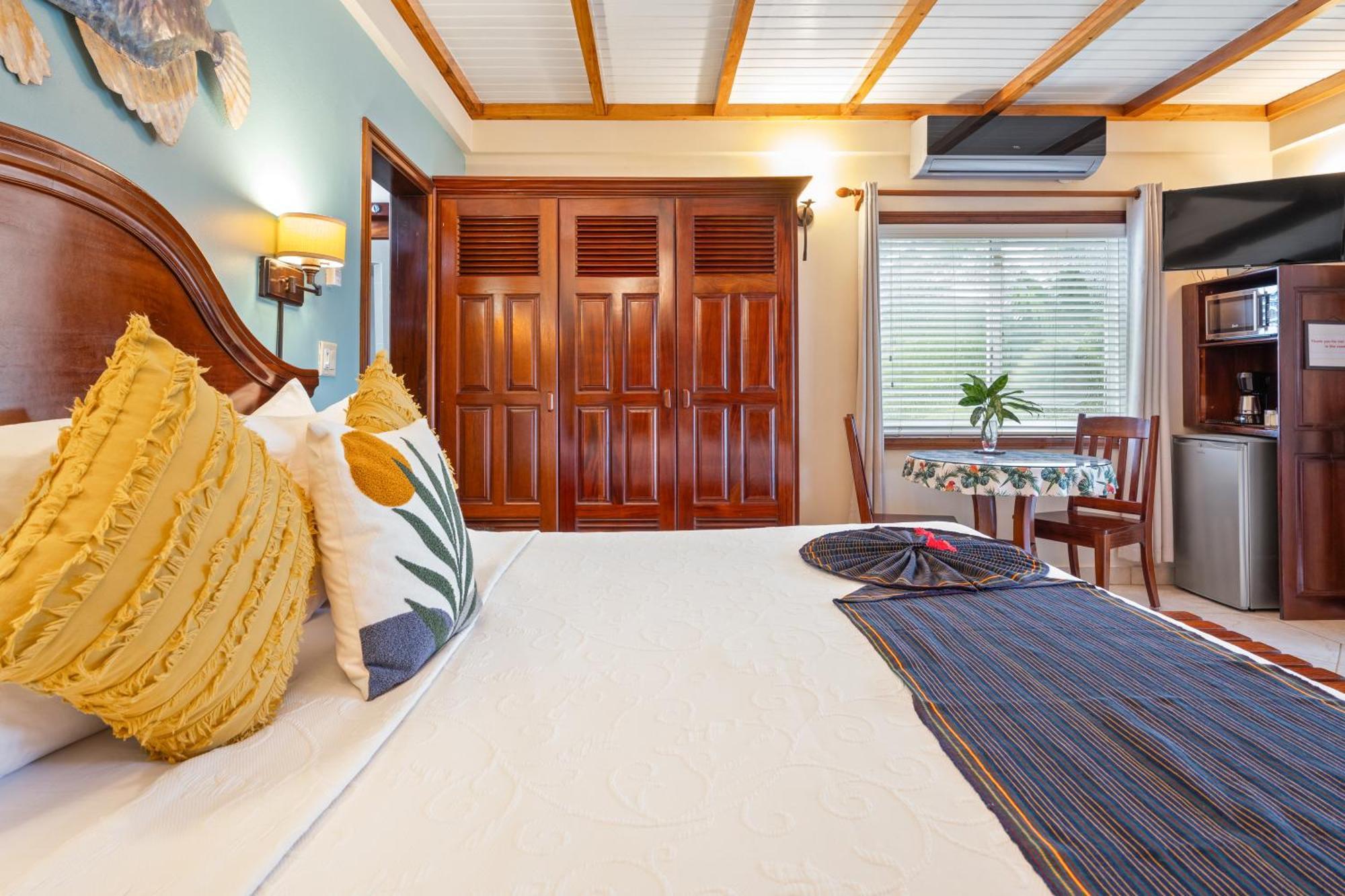 Buttonwood Belize 3*