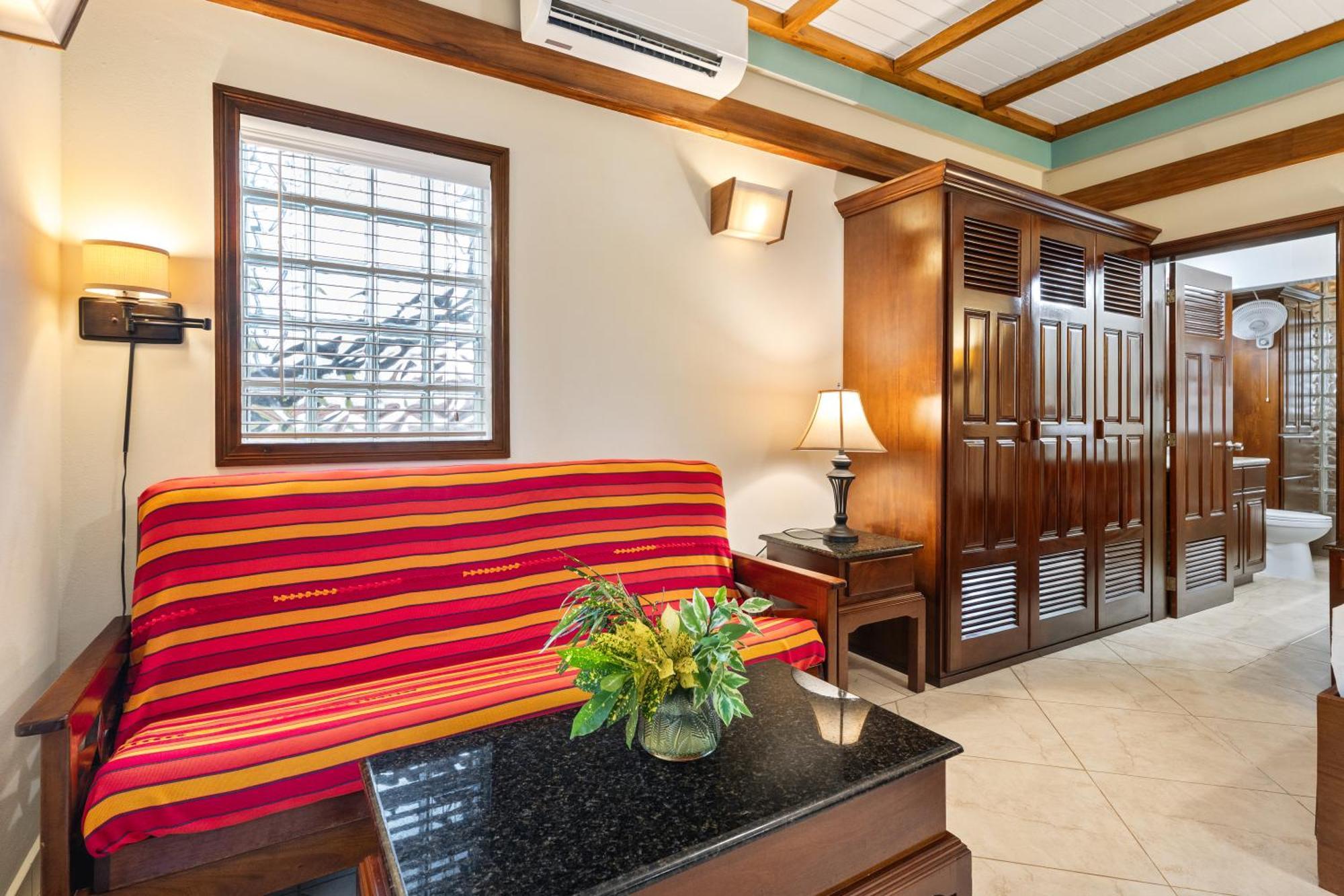 Buttonwood Belize Guest house