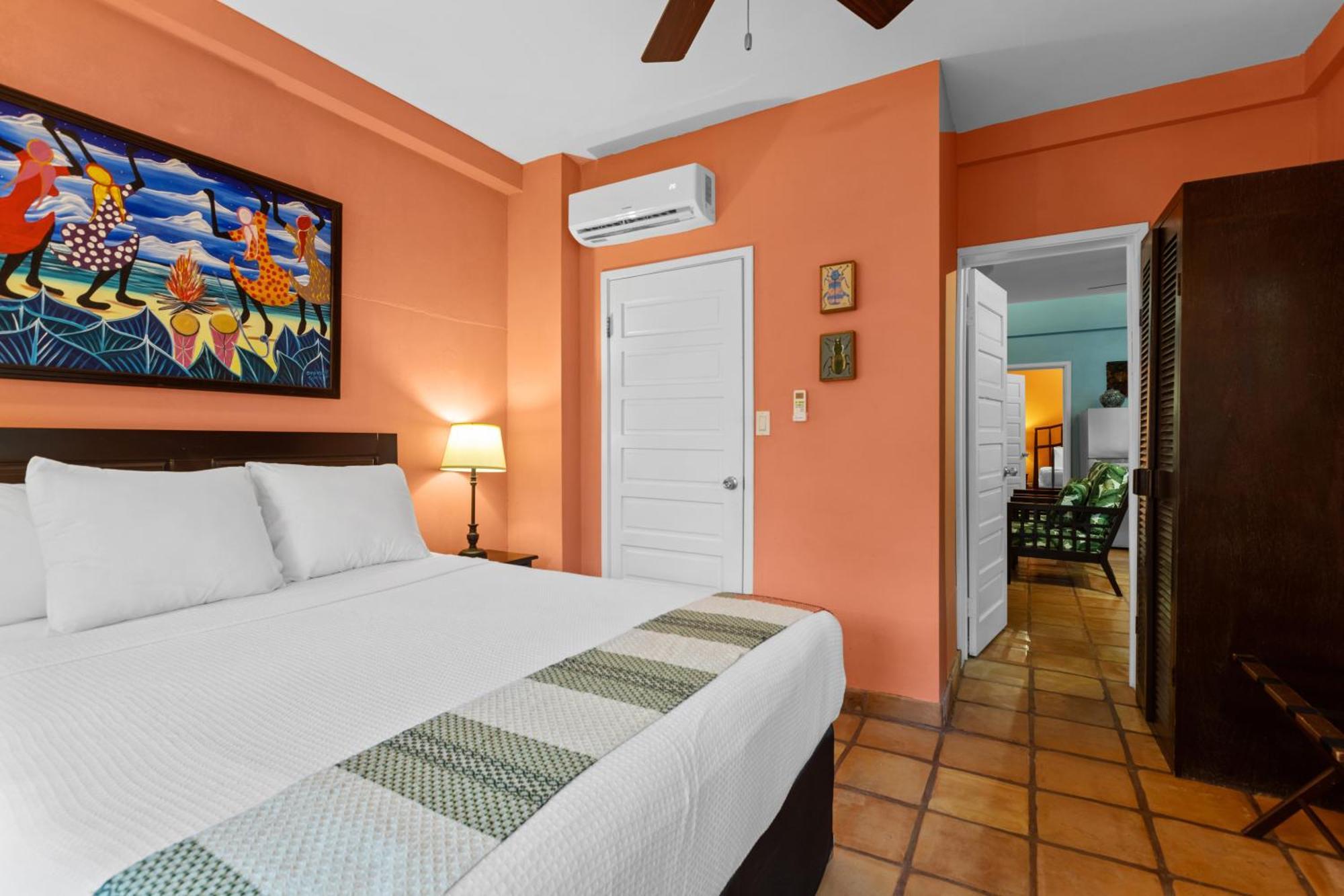 #24 @ Beachside Apartment