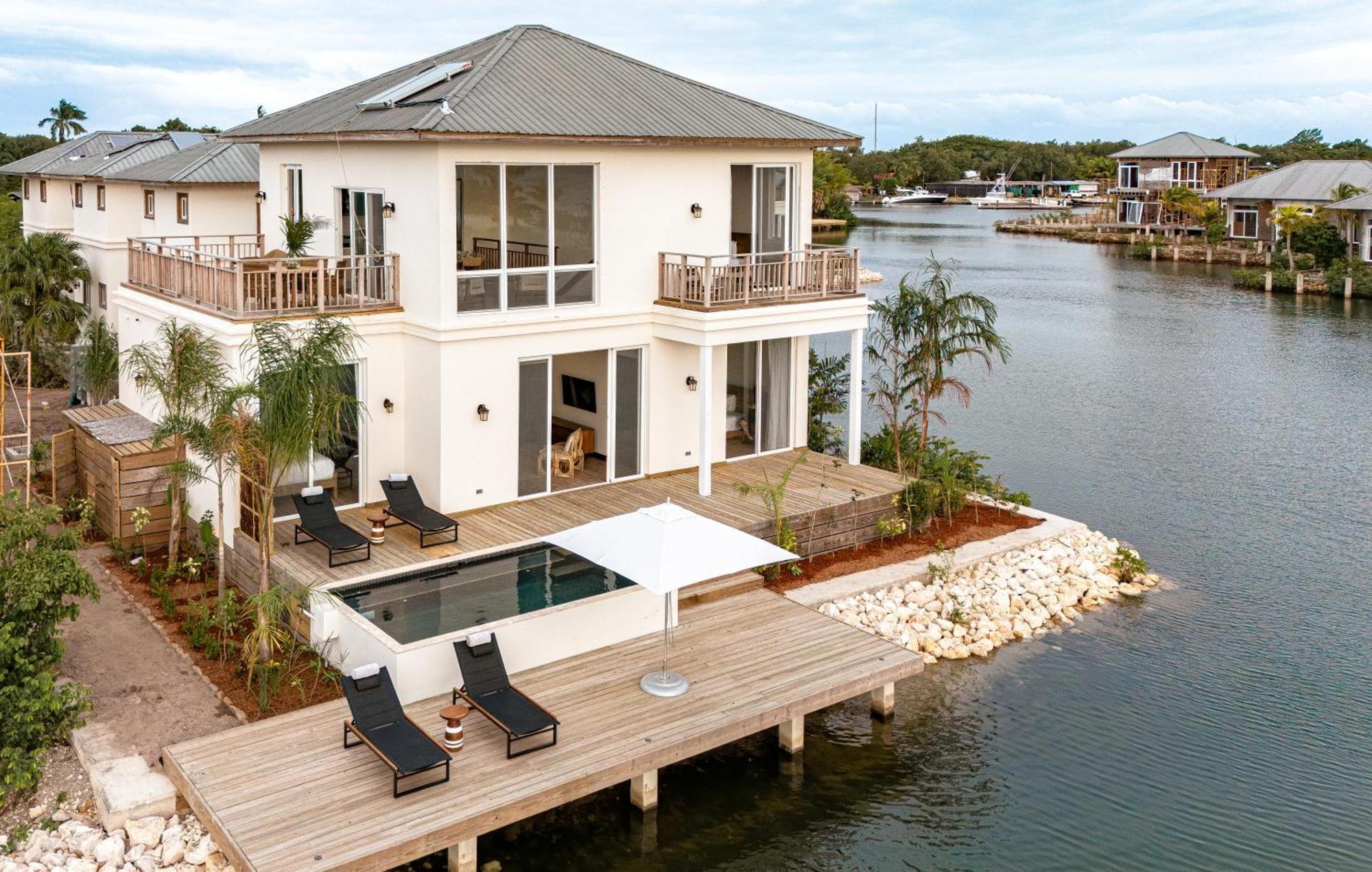 Itz'ana & Residences Placencia