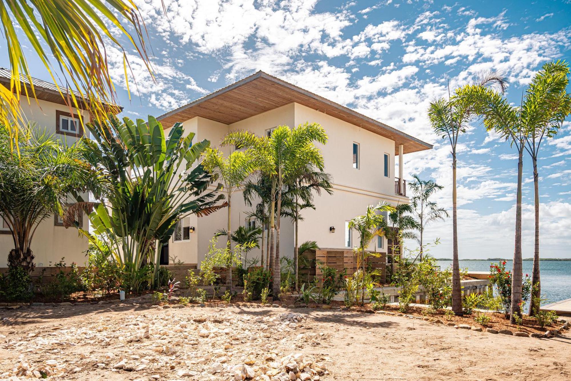 Itz'ana & Residences 5* Placencia