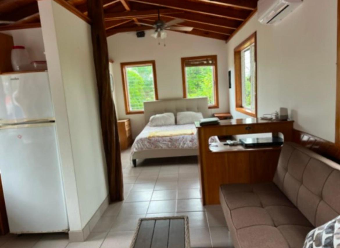 Villa Dove Escapes - One Bedroom Front Upper *