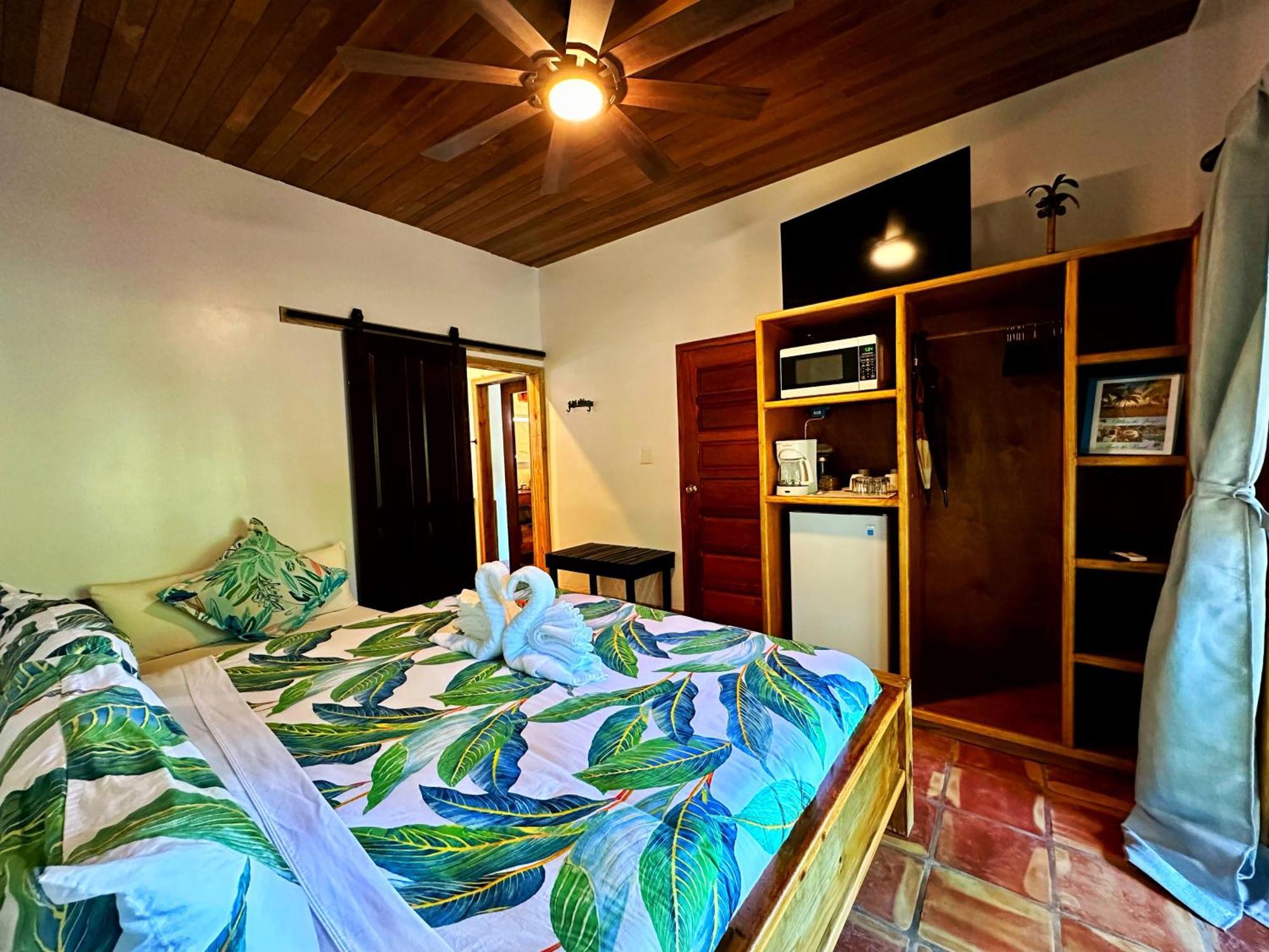 Azure Del Mar Inn Maya Beach