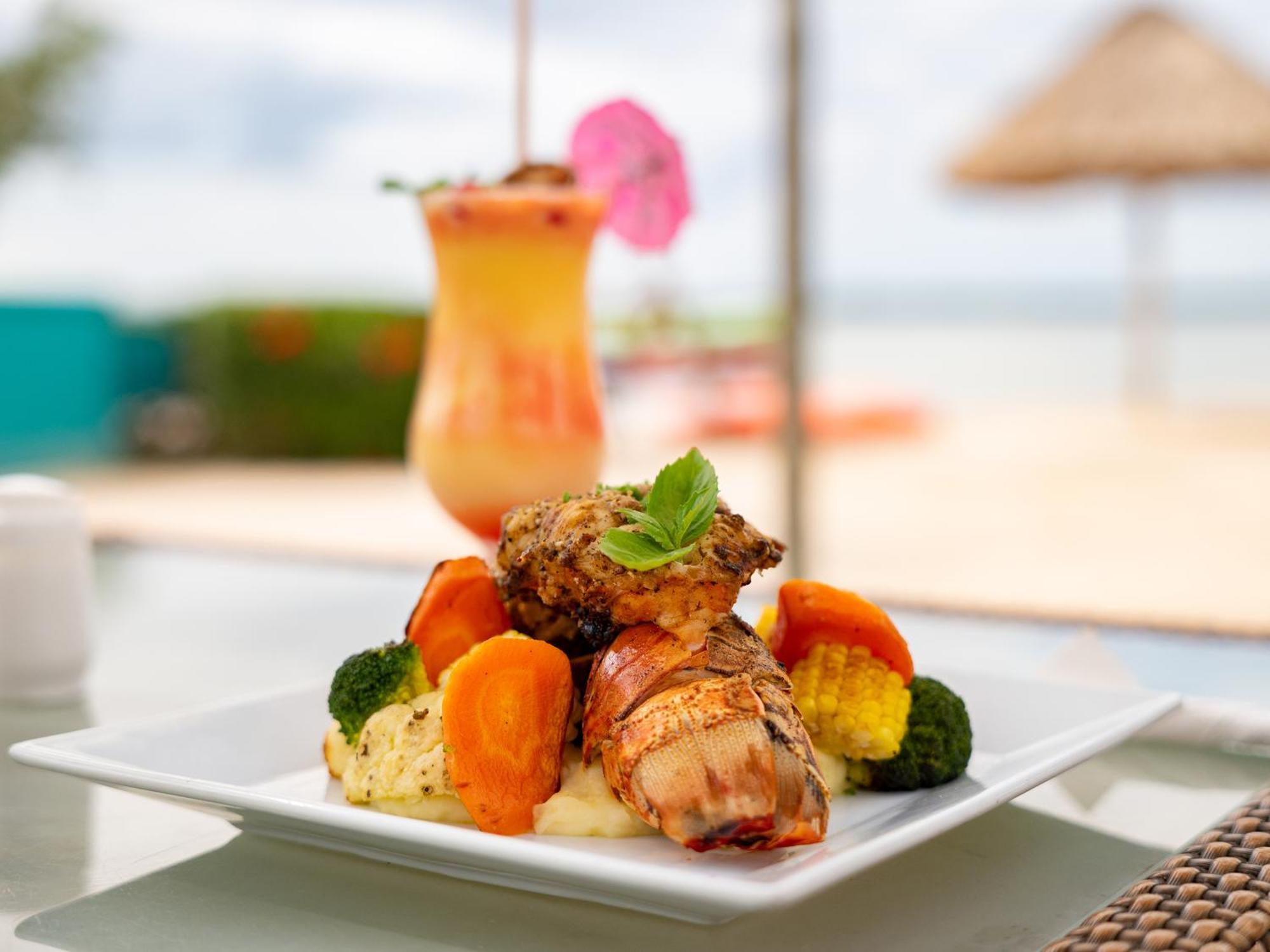 Resort Orchid Bay 4*