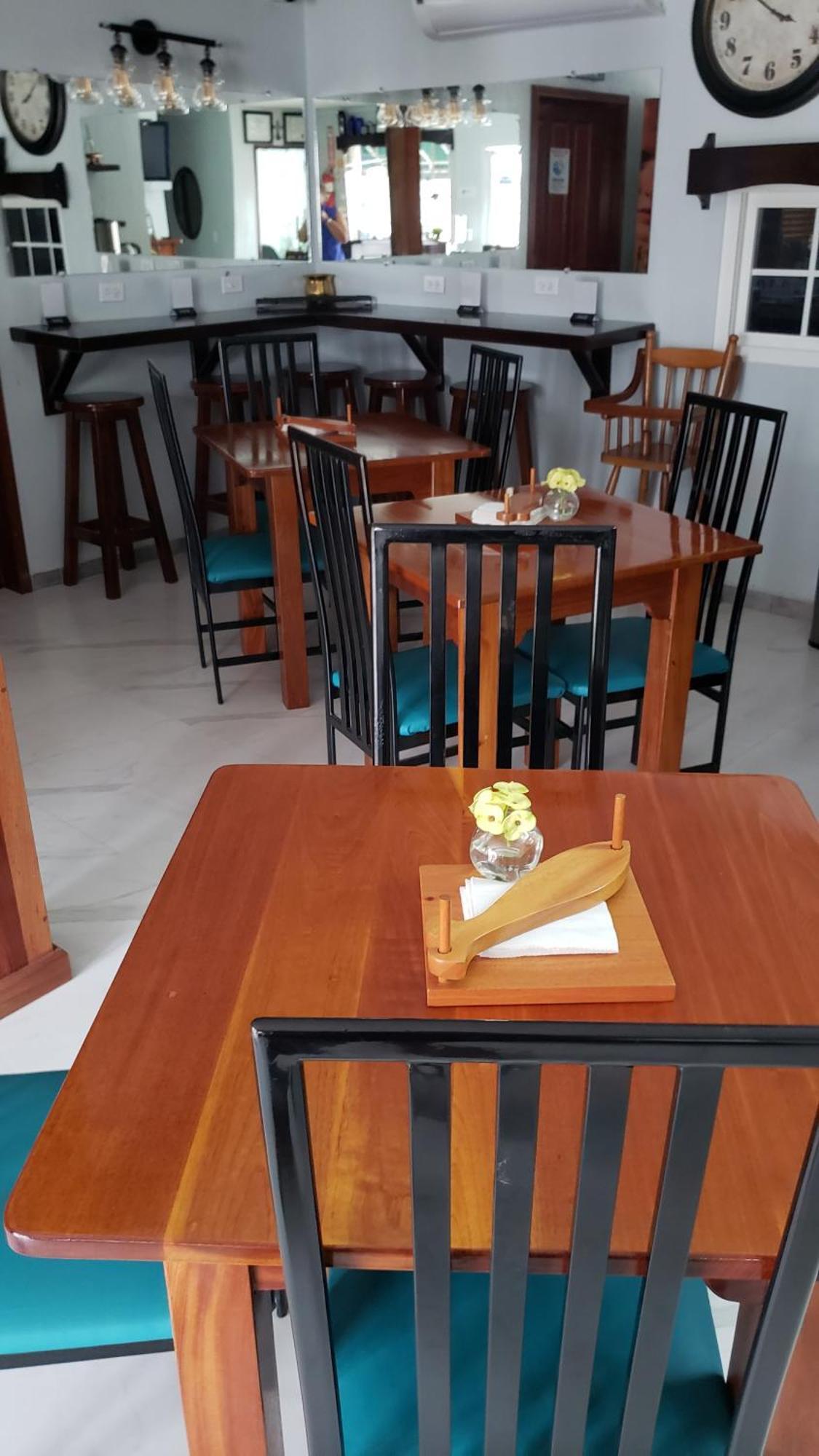 Hotel One South Place 3*