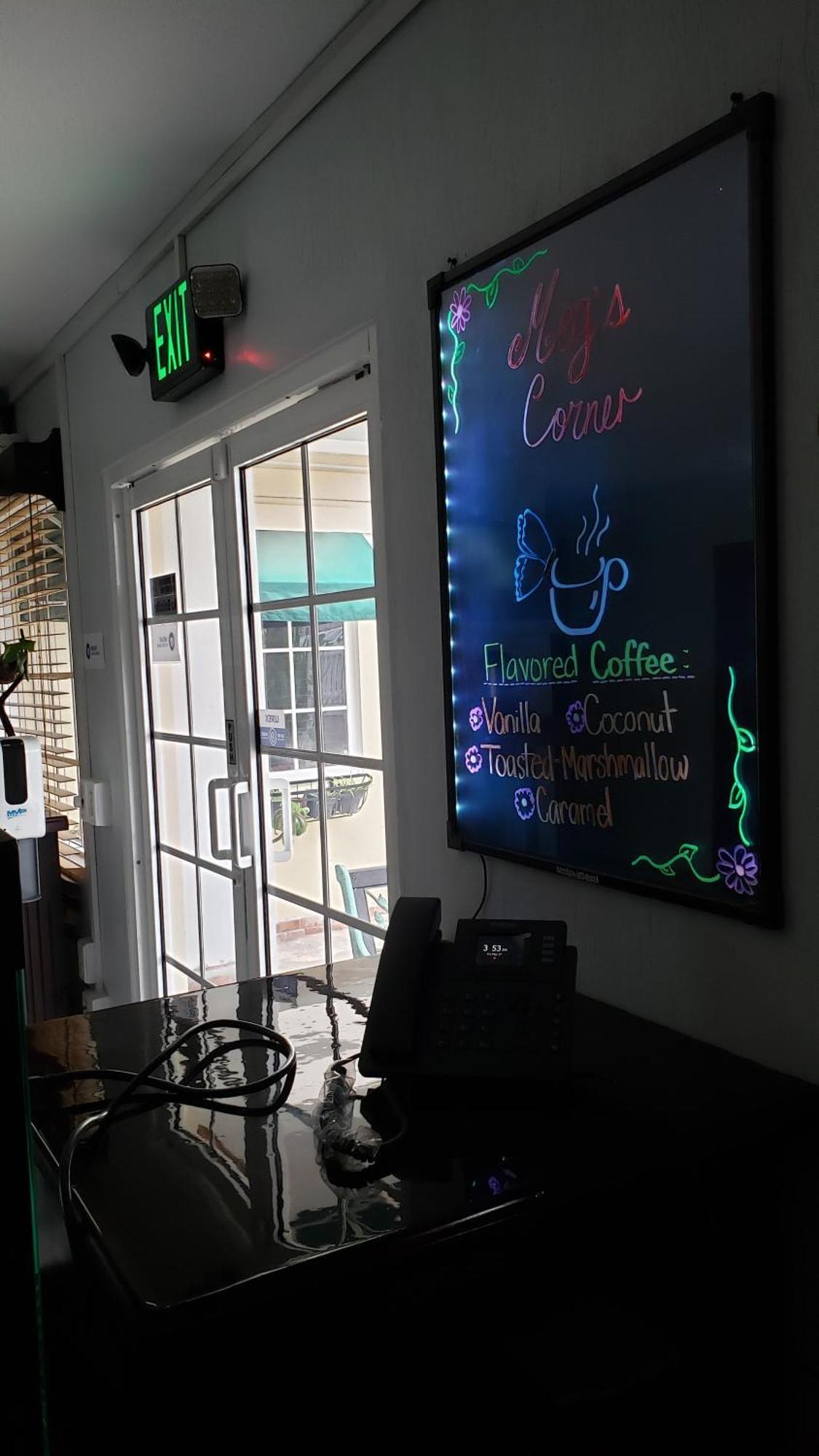 One South Place 3* Belize City