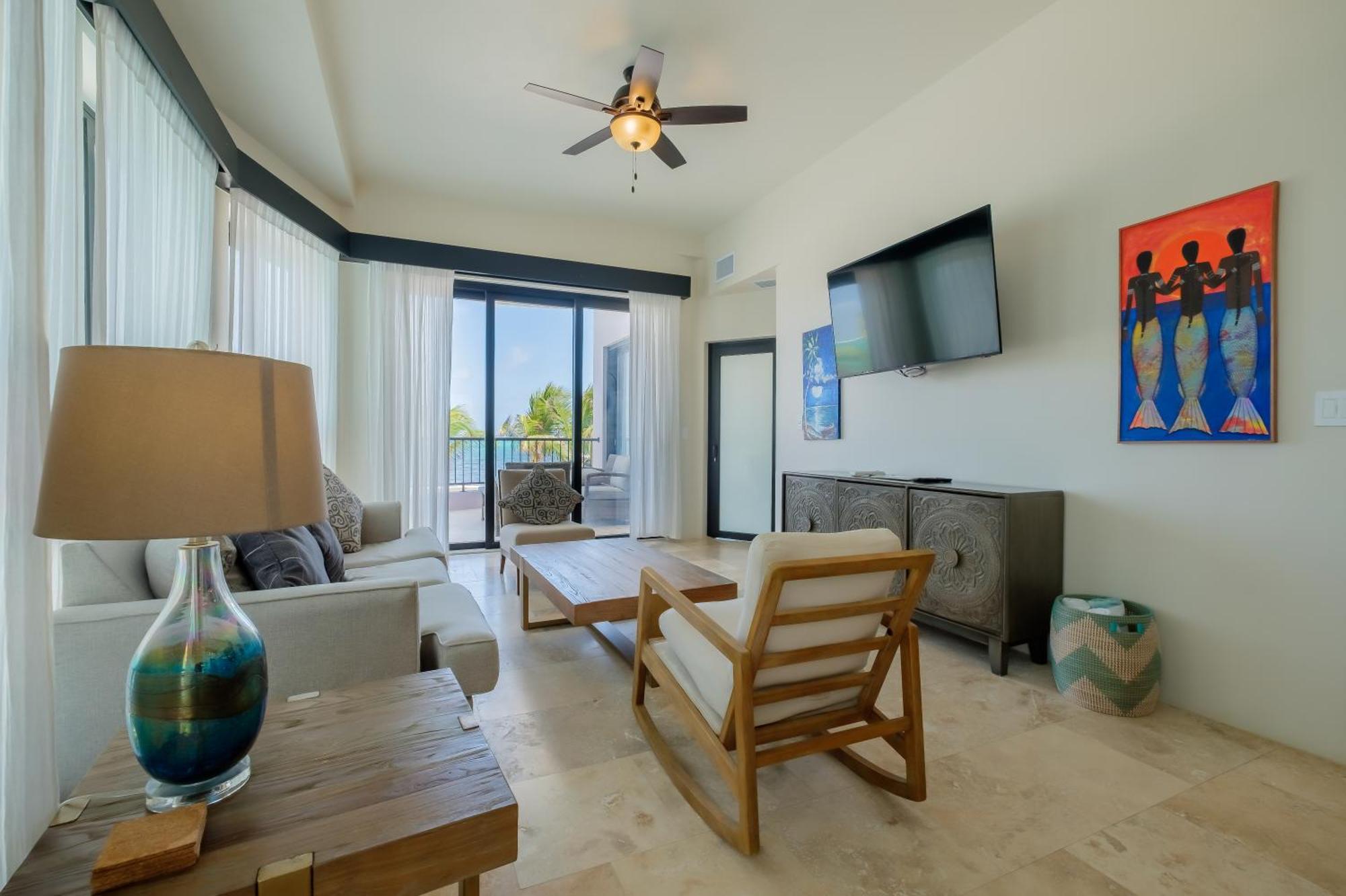 Diamante Beachfront 5* San Pedro (Ambergris Caye)
