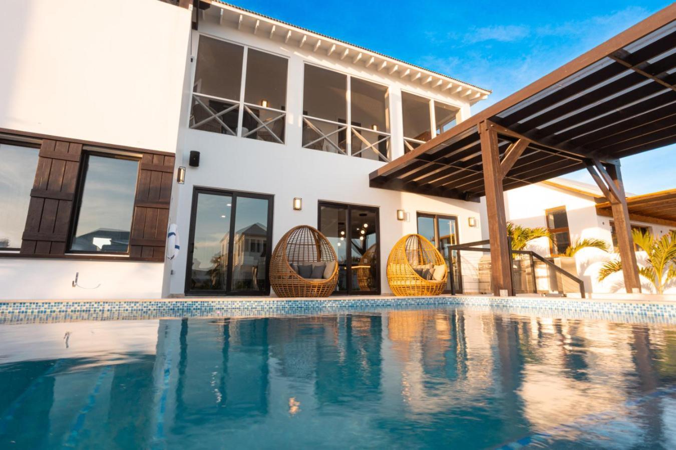 Villa Casa Bonita And Pool Club At Mahogany Bay *