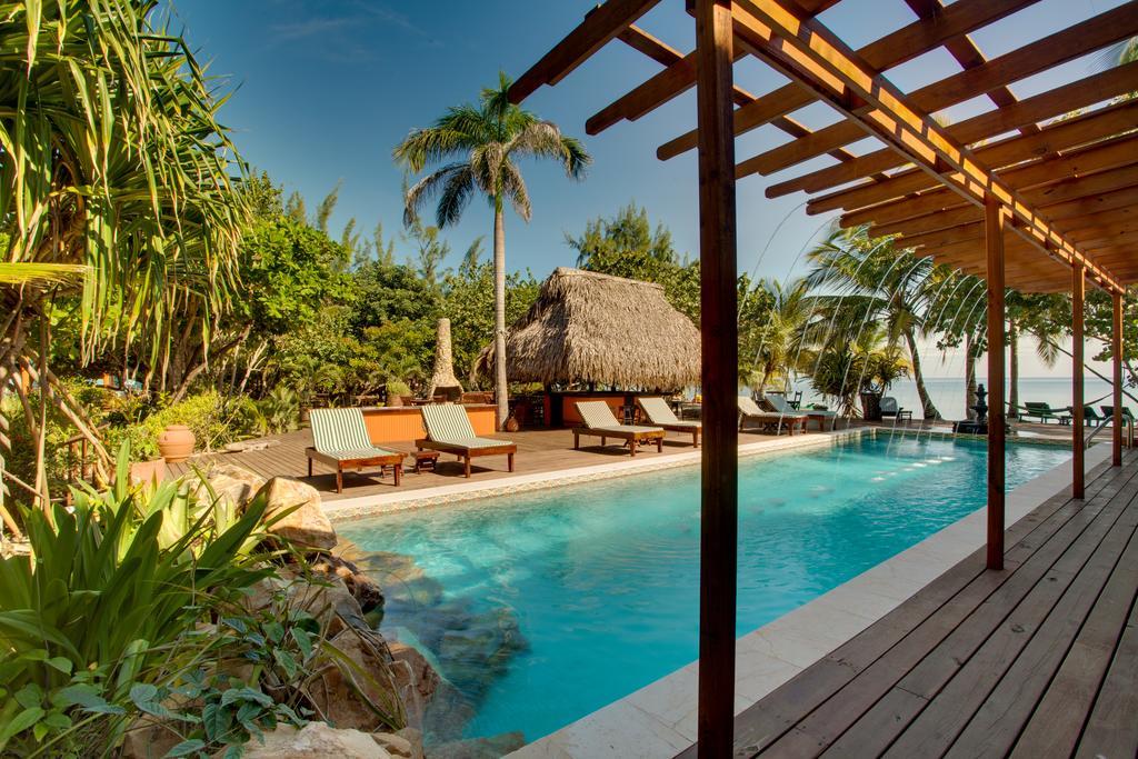 Robert's Grove Resort