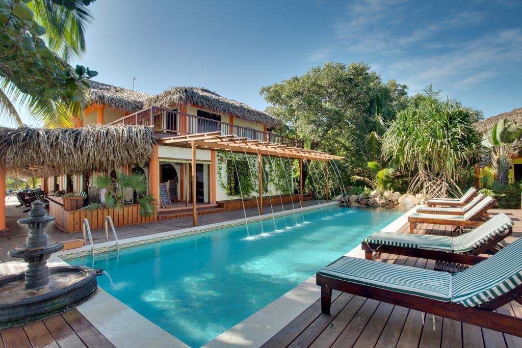 Resort Robert's Grove