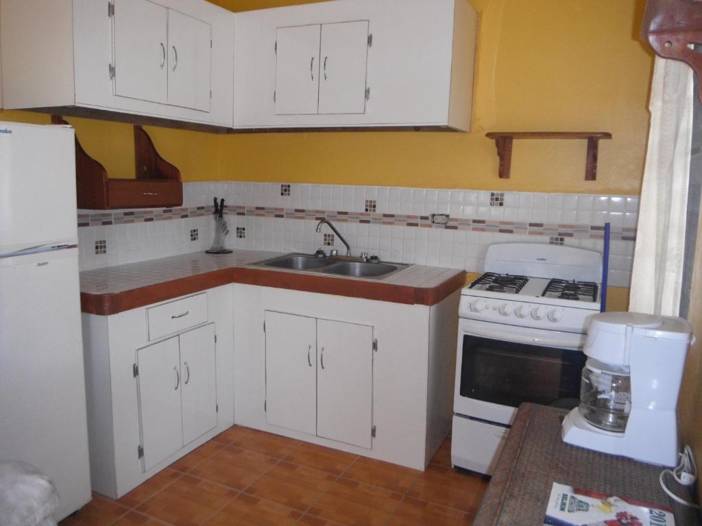 Elizabeth Place Guest house Belize City