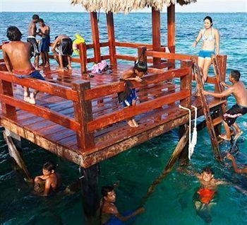 Belize Hutz Hotel