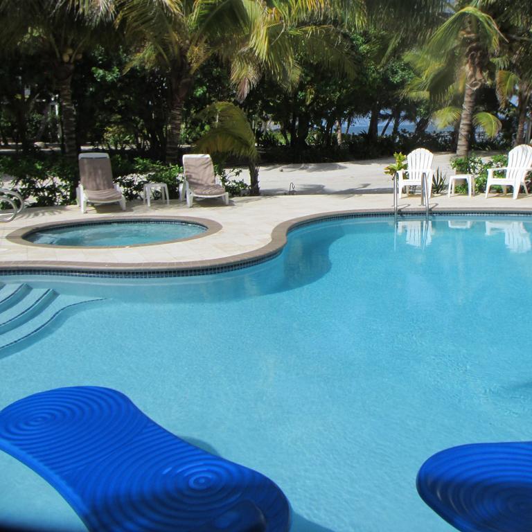 Cocotal And San Pedro (Ambergris Caye)