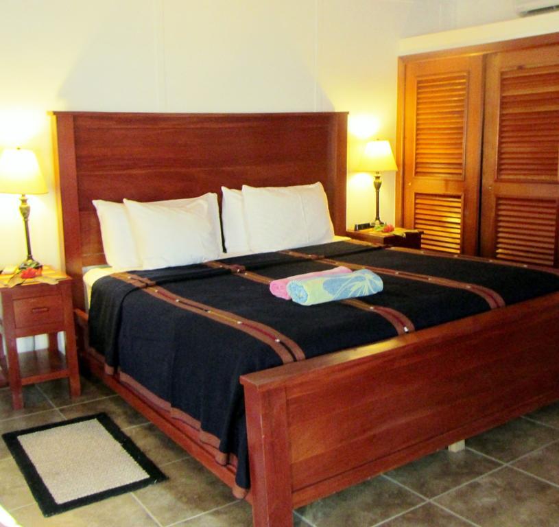 Cocotal And 3* San Pedro (Ambergris Caye)