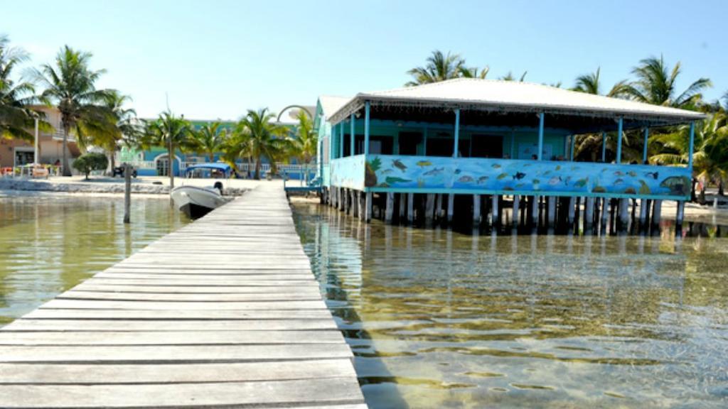 Hotel Rainbow Caye Caulker