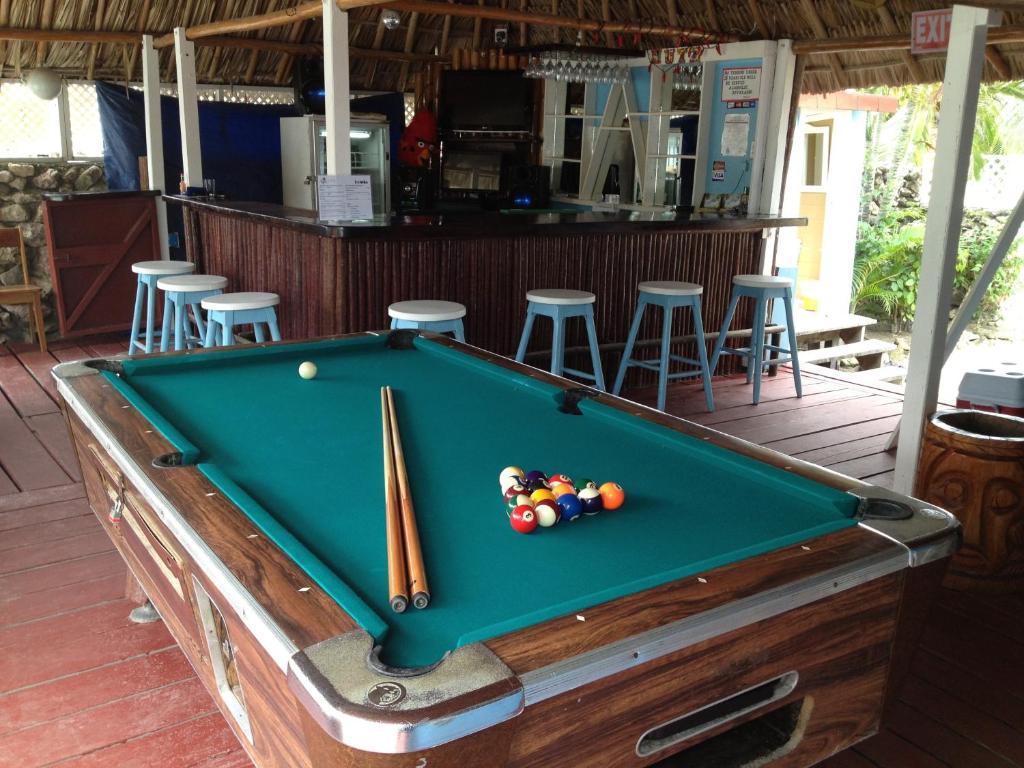 Belize Hutz Hotel 3*