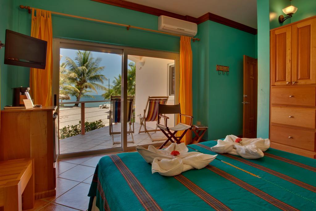 Laru Beya Placencia