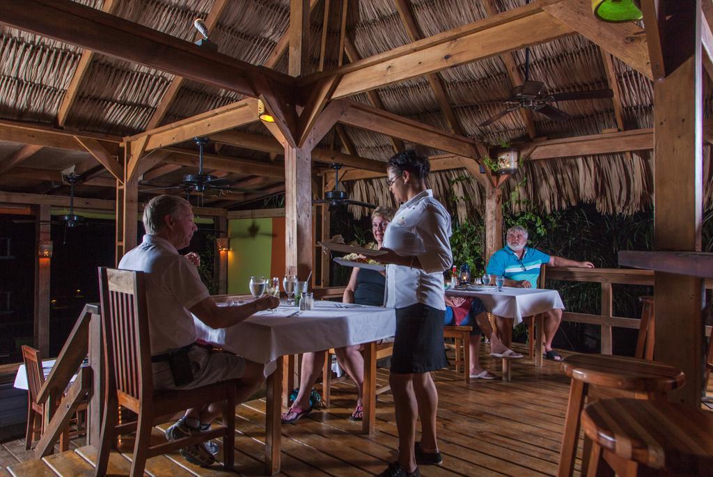 Resort Laru Beya Placencia