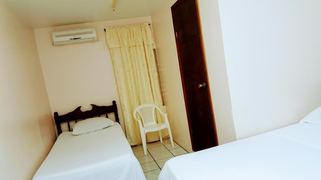 Guest house Sea Breeze Belize City
