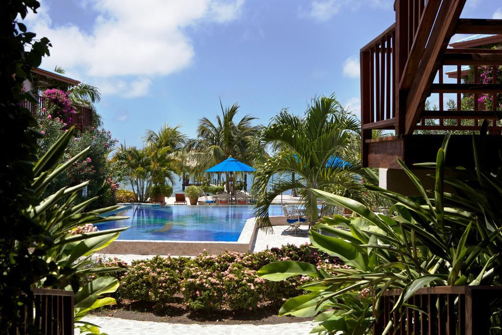 Chabil Mar - Guest Exclusive Boutique Placencia