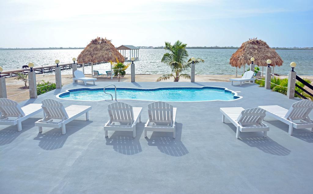 Casas De La Caye