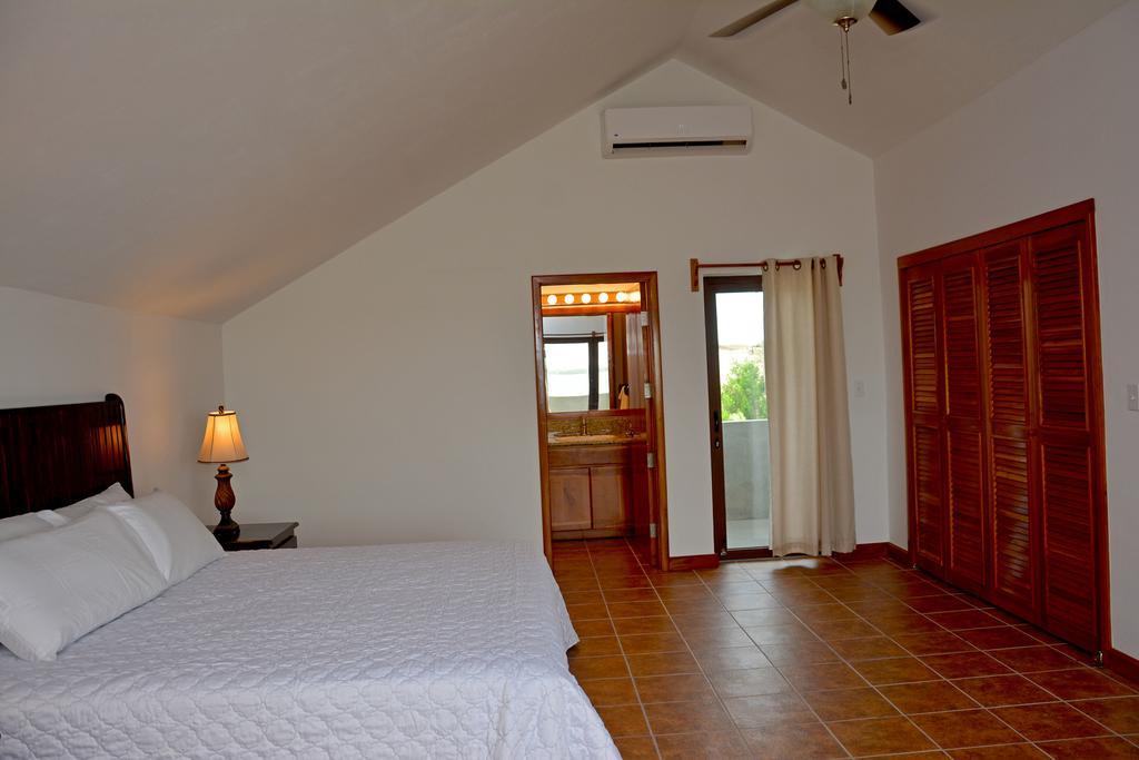 Casas De La Caye *