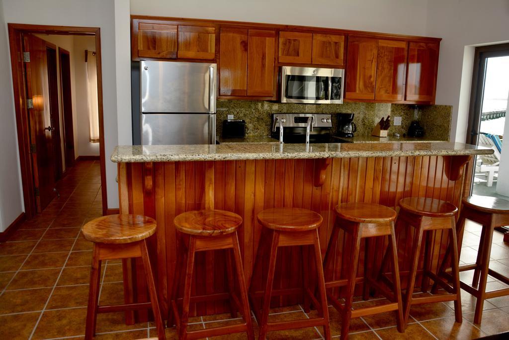 Casas De La Caye *