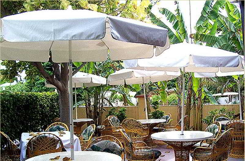 Hotel Banana 3*